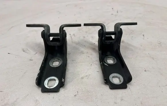 Chevrolet Camaro Front door hinges set 13501712 13501711 P16131