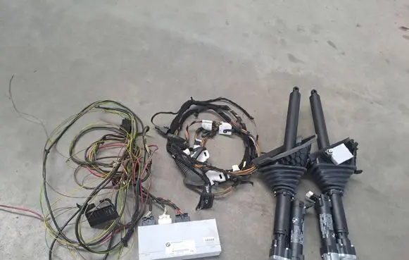 BMW 4 F36 Gran coupe Tailgate hydraulic set 7412610 F005V01807 1312299701