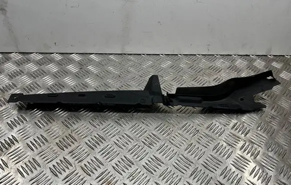 Fender mounting bracket