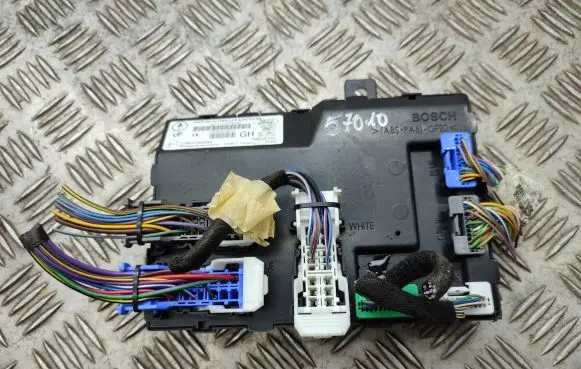 Ford B-MAX Comfort/convenience module AV1T15K600GH