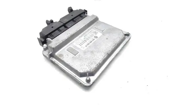 Volkswagen Touran I Engine control unit/module 06A906033ET 5WP40261
