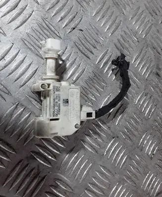 Fuel tank cap lock motor