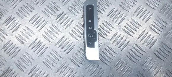 Audi Q5 SQ5 Gear shift selector indicator 8R17134633Q7