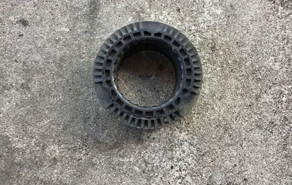 Chrysler Pacifica Front upper strut mount 04721602AB