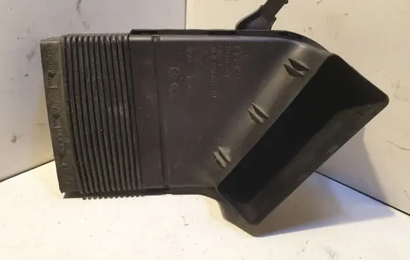 Audi A4 S4 B6 8E 8H Air intake duct part 8E0129617D