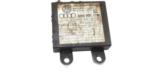 Audi A4 S4 B7 8E 8H Alarm control unit/module 8H0951178