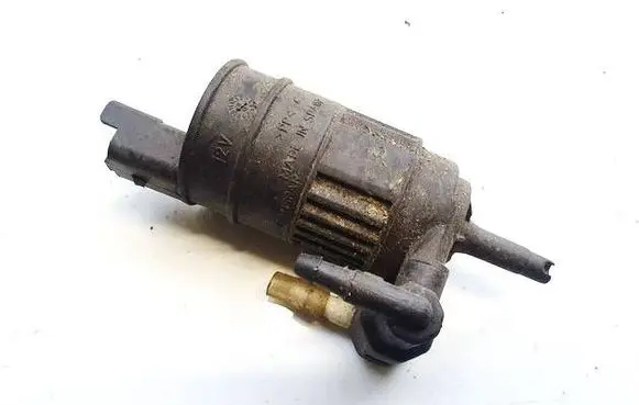 Renault Megane I Windscreen/windshield washer pump 7700431079 7700430702