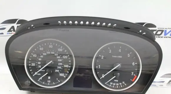 Speedometer (instrument cluster)