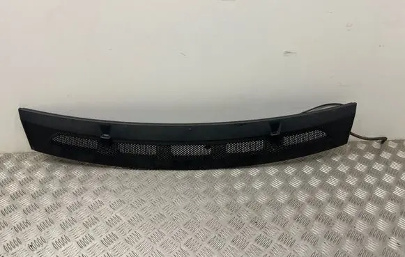Mercedes-Benz B W245 Wiper trim A1698360018
