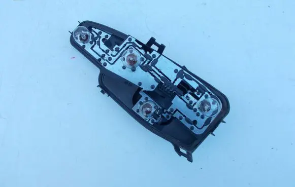 Peugeot 308 SW Tail light bulb cover holder 308swwkladLewy