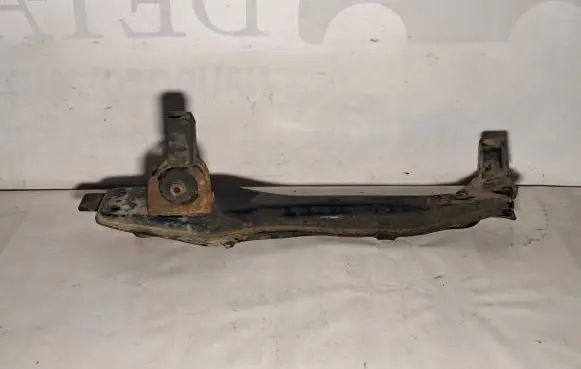 Toyota Corolla Verso AR10 Engine mounting bracket 5122712070 05185493