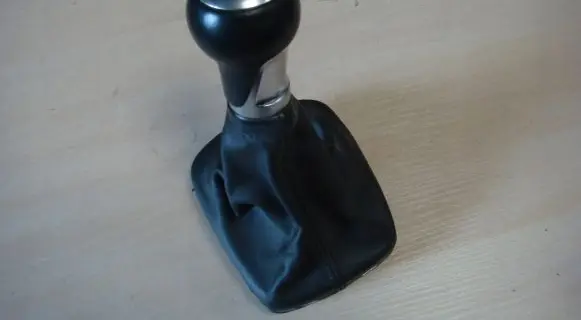 Audi A1 Gear lever shifter trim leather/knob