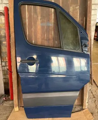 Mercedes-Benz Sprinter W906 Door (2 Door Coupe) 