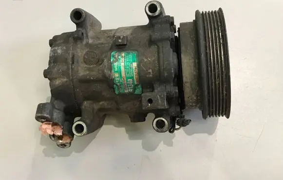 Renault Kangoo I Air conditioning (A/C) compressor (pump) 8200315744 0516703345