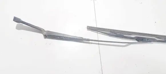 Volkswagen Golf III Front wiper blade arm 1h1955409c