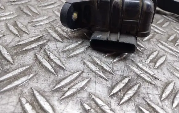 Toyota Prius (XW20) Accelerator throttle pedal