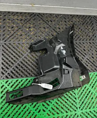 BMW 1 F20 F21 Front bumper mounting bracket 8060299