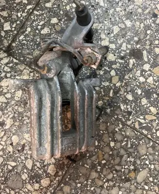 Skoda Octavia Mk2 (1Z) Rear brake caliper