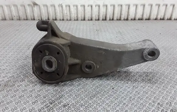 Opel Corsa C Gearbox mount