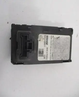 Renault Scenic II - Grand scenic II Ignition key card reader 8200125077