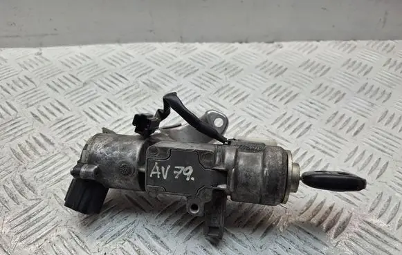 Toyota Avensis T250 Ignition lock 4528005070 8907005030