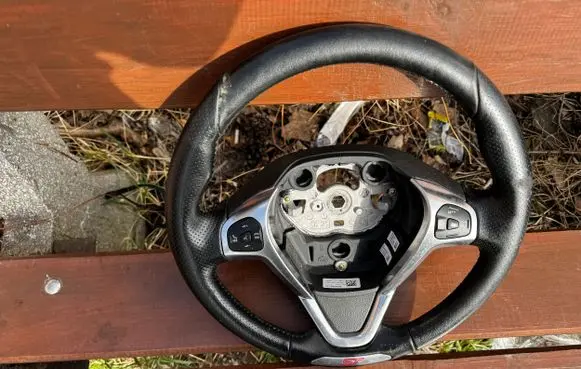 Ford Fiesta Steering wheel