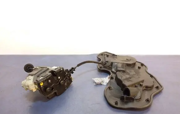 Audi A8 S8 D4 4H Rear door lock 4H0839015