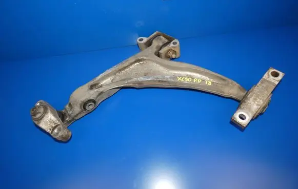 Volvo XC90 Front lower control arm/wishbone 