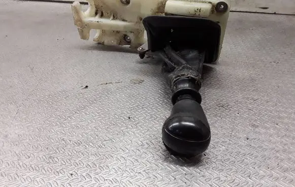 Nissan X-Trail T30 Gear shifter/selector 