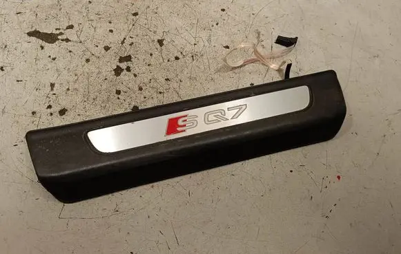 Audi SQ7 Rear sill trim cover 4M0947418C Q7SQ71