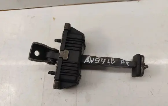 Toyota Avensis T250 Front door check strap stopper 6861005040