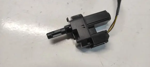 Clutch pedal sensor