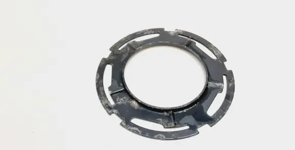 Volvo V60 In tank fuel pump screw locking ring/nut 