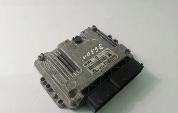 Hyundai i30 Engine control unit/module 391122A982