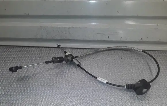 Volvo S80 Gear shift cable linkage 31259001