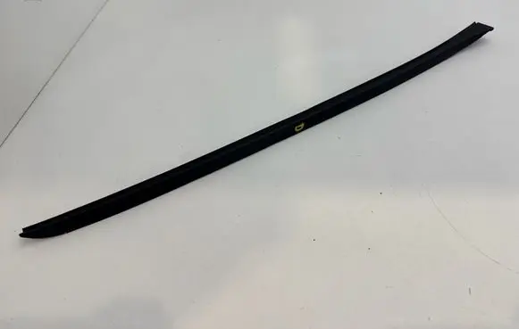 KIA Sorento Windshield trim 86132C5000