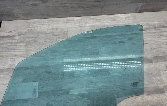 Mercedes-Benz ML W164 Front door window glass four-door 43R000004 A006450 S70WDB39