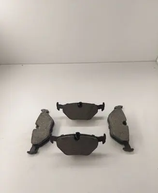 BMW 5 E39 Brake pads (rear) LP1107