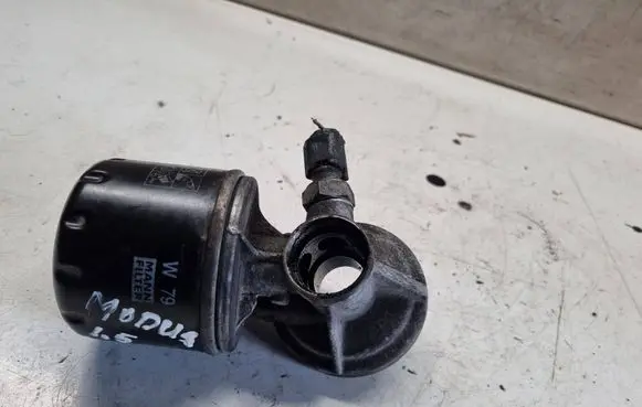 Renault Modus Oil filter mounting bracket 