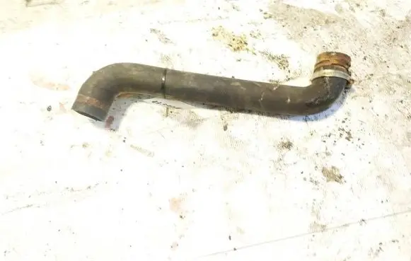 Mercedes-Benz Vito Viano W639 Engine coolant pipe/hose