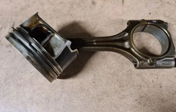 Audi A6 S6 C6 4F Piston with connecting rod 06DD