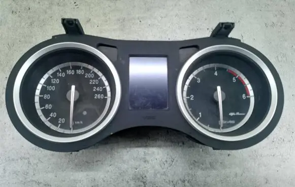Alfa Romeo 159 Speedometer (instrument cluster) 0156079251