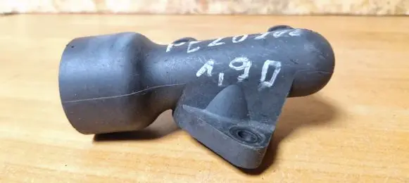 Thermostat/thermostat housing