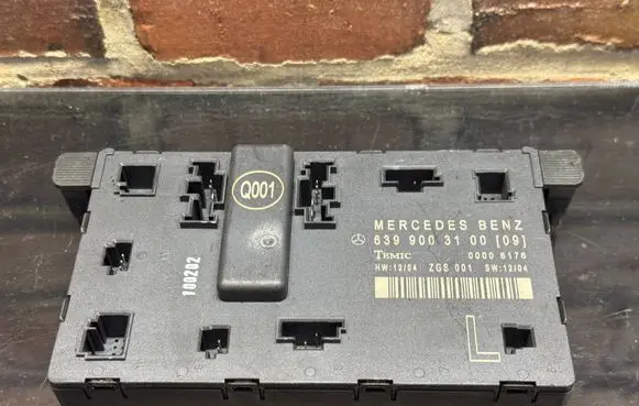 Mercedes-Benz Vito Viano W639 Door control unit/module 6399003100 00006176