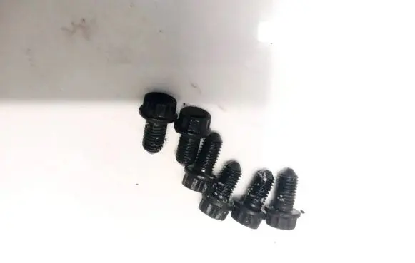 Nuts/bolts