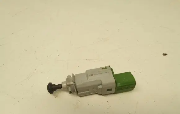 Clutch pedal sensor