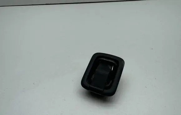 Subaru Forester SJ Tie down hook / loop 