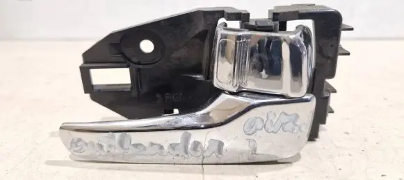 Mitsubishi Outlander Front door interior handle MN105360
