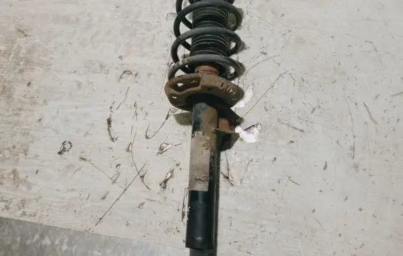 Seat Leon (1P) Front shock absorber with coil spring