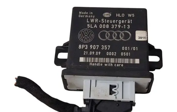 Audi A3 S3 A3 Sportback 8P Light module LCM 8P3907357 5LA00837913